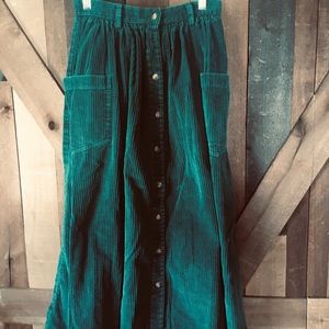 PINE GREEN CORDUROY BUTTON DOWN SKIRT💚